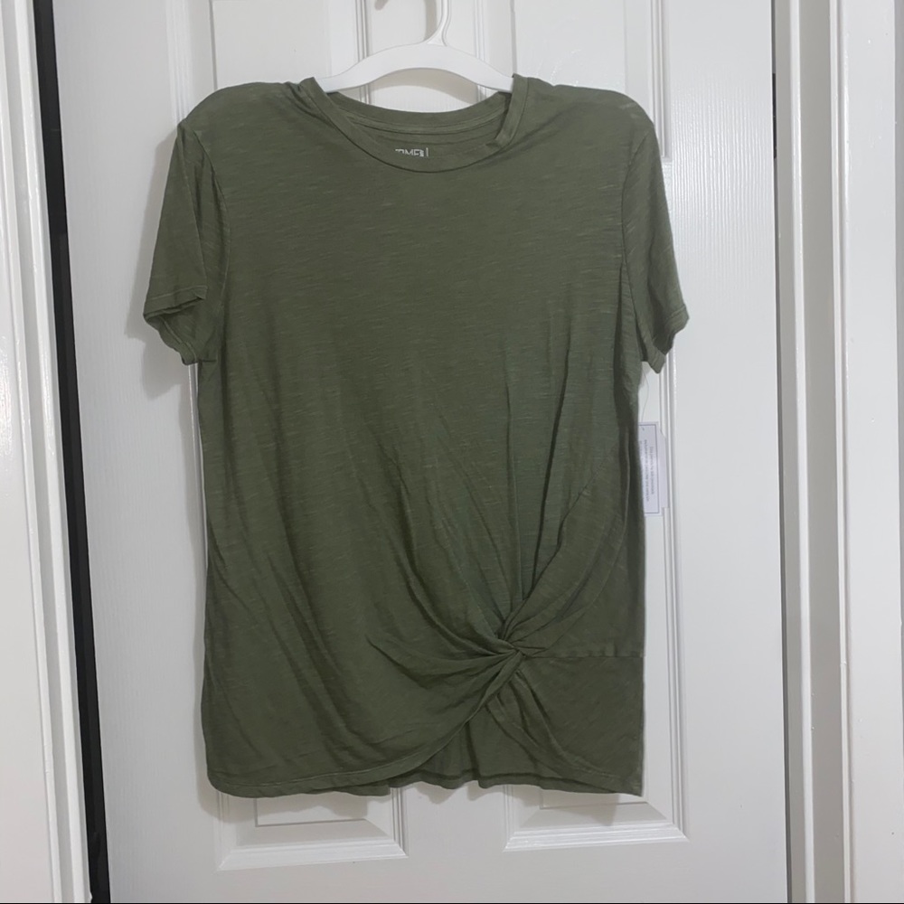 Olive time and tru knotted t-shirt